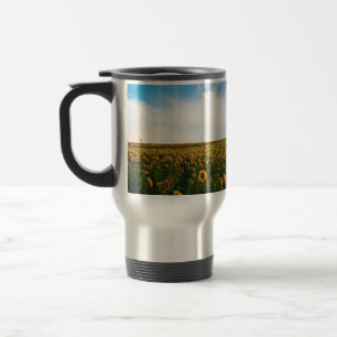 Taza De Viaje hermoso campo de flores solares con cielo azul tur