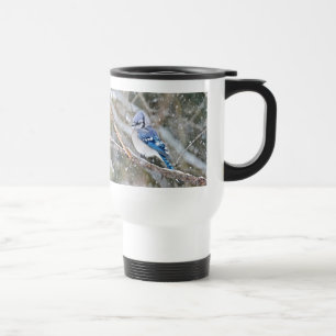 Taza De Viaje Jay azul en una tormenta de nieve
