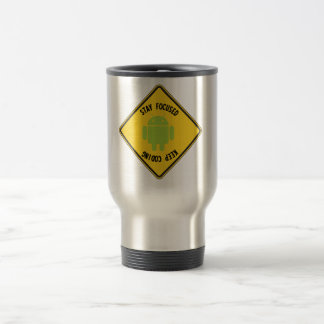 Taza De Viaje La estancia enfocada guarda el cifrar (el Rótulo