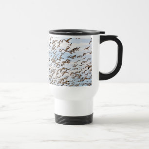 Taza De Viaje La multitud de los gansos de nieve asalta