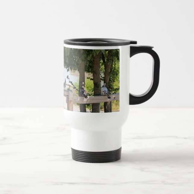 Taza De Viaje Las palomas en una valla (Derecha)