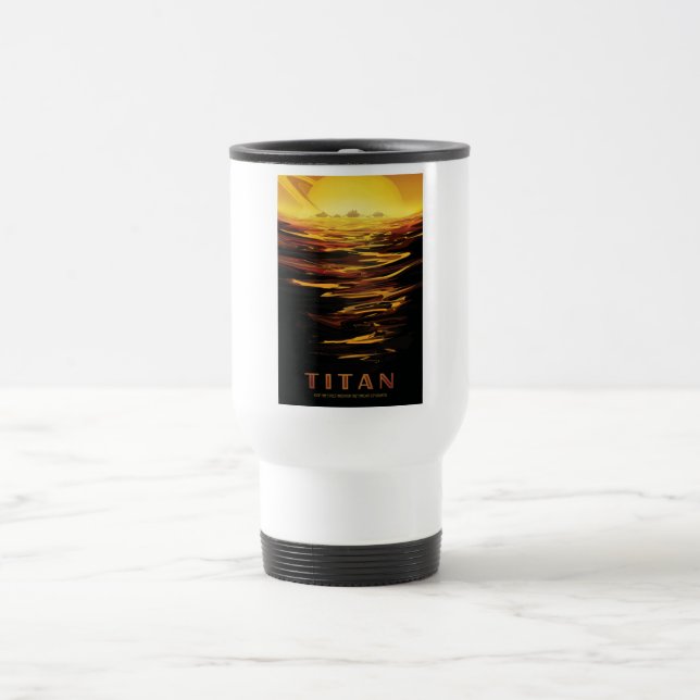Taza De Viaje Luna más grande de Titán en el planeta Saturno (Centro)