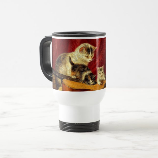 Taza De Viaje Madre gata y gatitos jugando con guitarra (Anverso izquierdo)