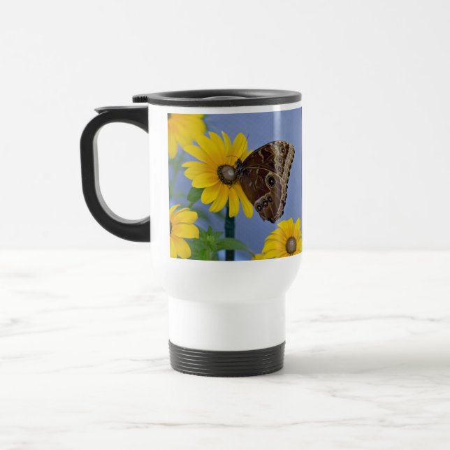 Taza De Viaje Mariposa Buckeye sobre margarita amarilla (Izquierda)