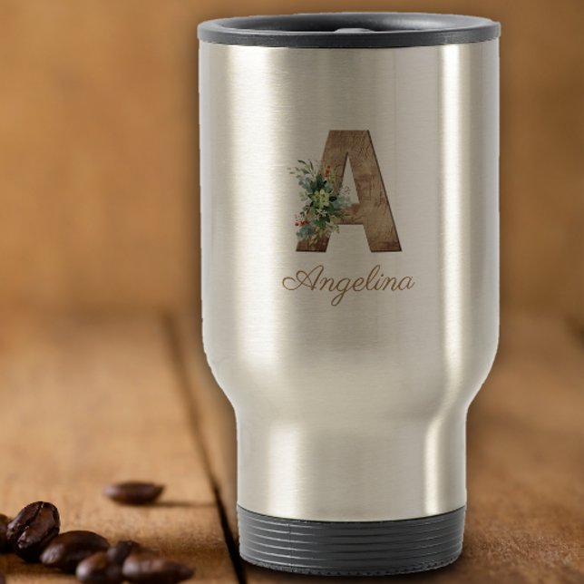 Taza De Viaje Monograma Una letra de madera una flor roja (Subido por el creador)
