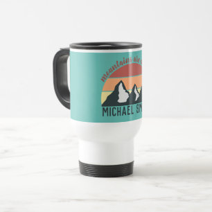 Taza De Viaje Montañas pastel vintage están llamando monograma c