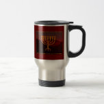 Taza De Viaje Moshe es Menorah<br><div class="desc">En la Torá Moshe Rabbenu se le dice: "Harás una Menora de oro puro, golpeada, la Menora será hecha, su base, su rama, sus goballes, sus pechos y sus flores serán martilladas de ella", y más tarde, "Mira, y construye, según su forma que te enseñan en la montaña". 25:40]. Rashi...</div>