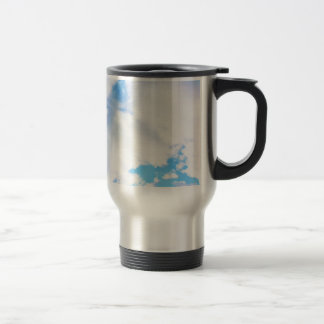 Taza De Viaje Nubes blancas esponjosas y cielo azul
