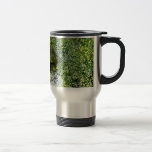 Taza De Viaje Ojos de rana en un estanque