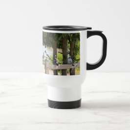 Taza De Viaje Palomas en una valla