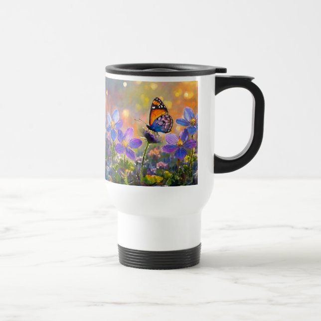 Taza De Viaje Pequeña mariposa en flores silvestres al amanecer (Derecha)