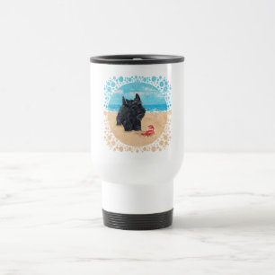 Taza De Viaje Pequeño Scottie encuentra un cangrejo en la playa