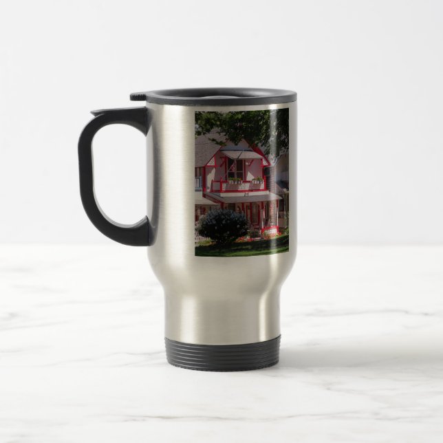 Taza De Viaje Victoriano rojo y blanco - Viñedo de Martha (Izquierda)