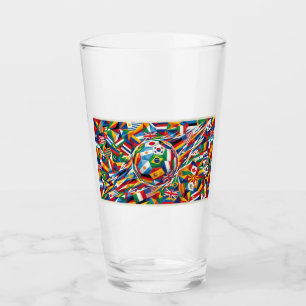 Taza de vidrio con pelota de fútbol y bandera de n