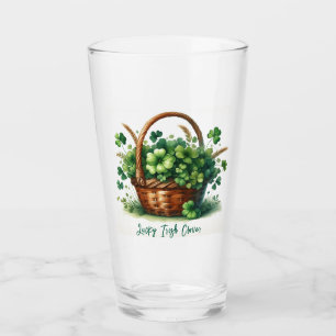 Taza de vidrio irlandesa de trébol de cuatro hojas