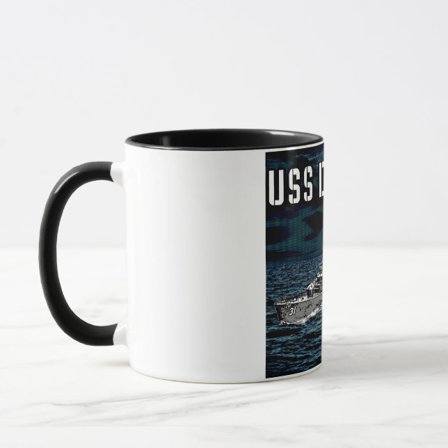 Taza Decatur, destructor de misiles guiados (Izquierda)