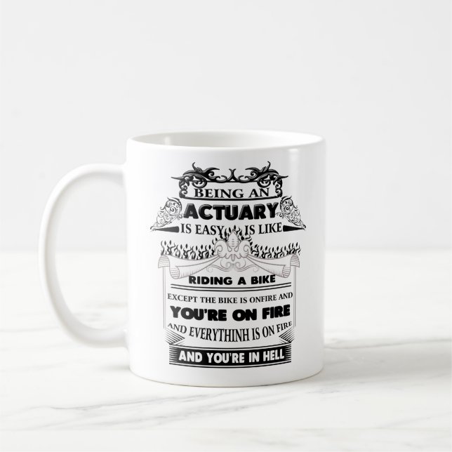 Taza del actuario, taza de café del actuario, (Izquierda)