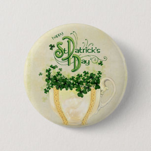 Taza del botón de St Patrick de la alegría