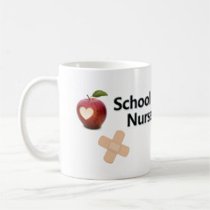 Taza del café de la enfermera de la escuela