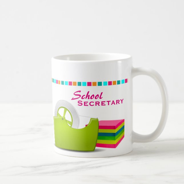 Taza del café de la secretaria de la escuela (Derecha)