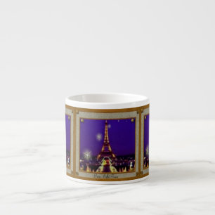 Taza del café express de la torre Eiffel