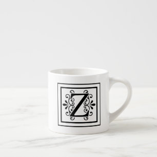 Taza del café express del monograma de la letra Z