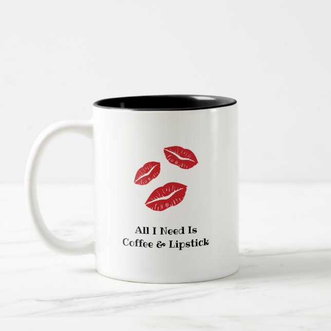 Taza del café y del lápiz labial (Izquierda)