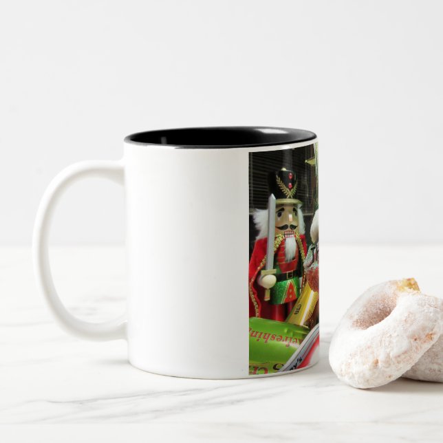 Taza del camaleón del navidad (Con donut)