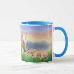 Taza del campanero de los caballos del fiordo en