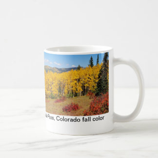 Taza del color de la caída de Colorado