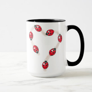 Taza del corazón de la mariquita