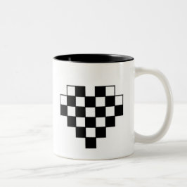 Taza del corazón del tablero de ajedrez