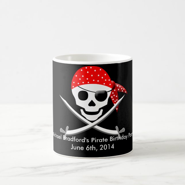TAZA DEL CUMPLEAÑOS DEL PIRATA - PERSONALICE (Centro)