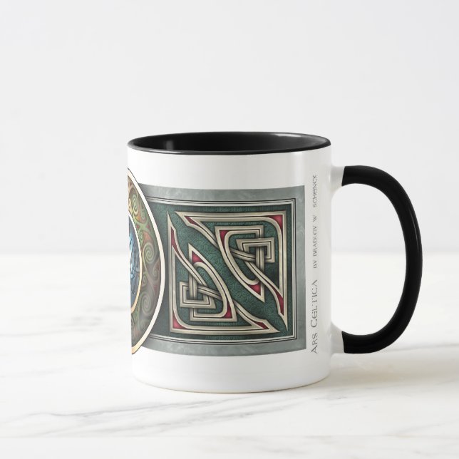 Taza del diseño de Knotwork del Celtic (Derecha)