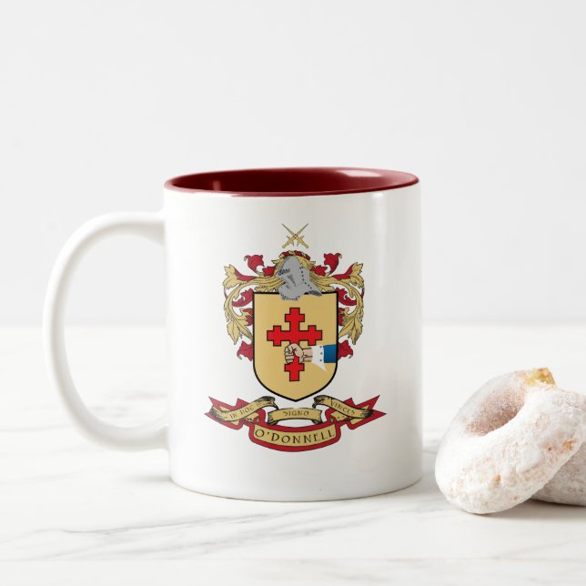 Taza del escudo de armas de O " Donnell (Con donut)