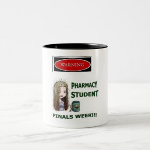 Taza del estudiante de la farmacia