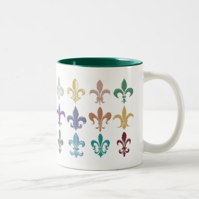 Taza del estudio de la flor de lis (Derecha)