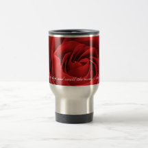 Taza del flor del rosa rojo