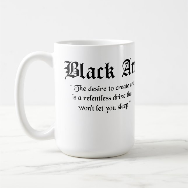 Taza del funcionario del arte negro (Izquierda)