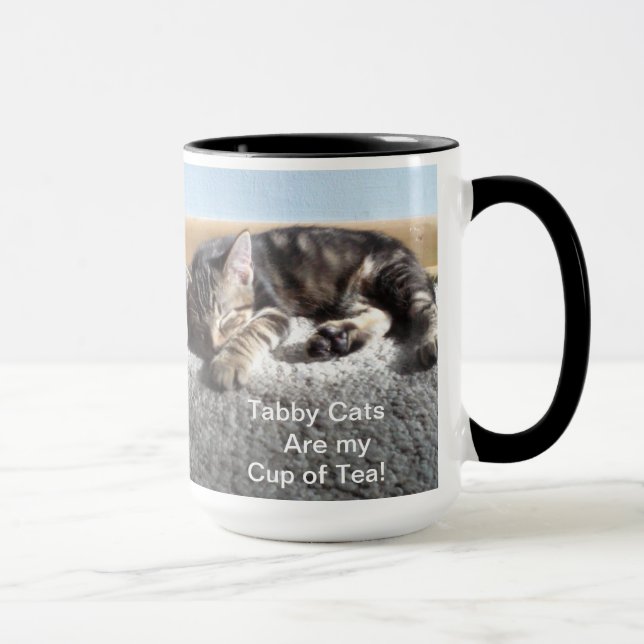 Taza del gatito del Tabby (Derecha)