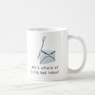 Taza del juego del correo electrónico