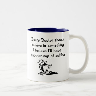 Taza del médico para los amantes del café
