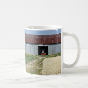 Taza del paisaje de la granja