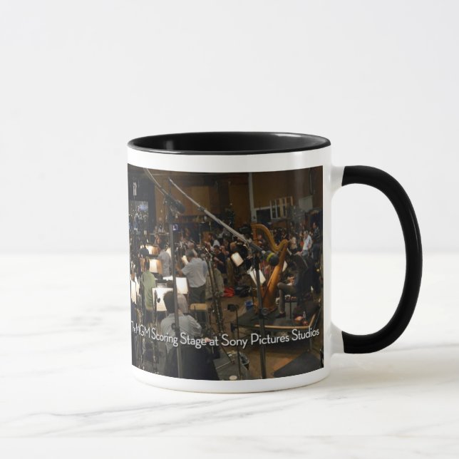 Taza del panorama de la etapa que anota de MGM (Derecha)