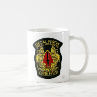 taza del pari del seno