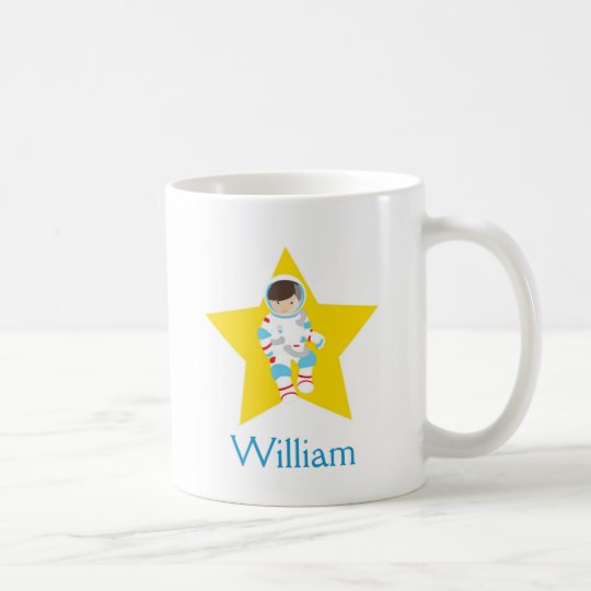 Taza del pelo de Brown de la estrella del amarillo