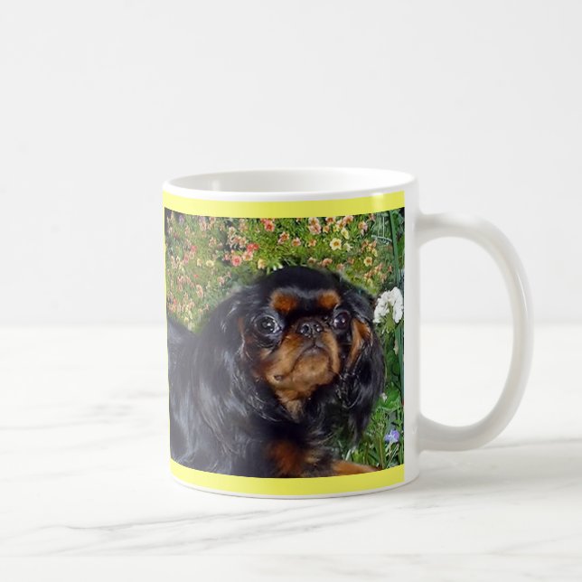 Taza del perro de aguas de juguete inglés (Derecha)