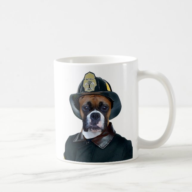Taza del perro del boxeador del bombero (Derecha)