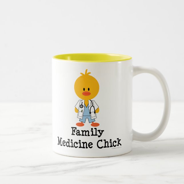 Taza del polluelo de la medicina de familia (Derecha)
