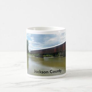 Taza del puente cubierto del condado de Jackson